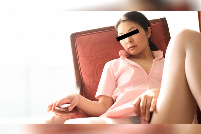 一位真正的护士重现了医院里发生的性感故事!