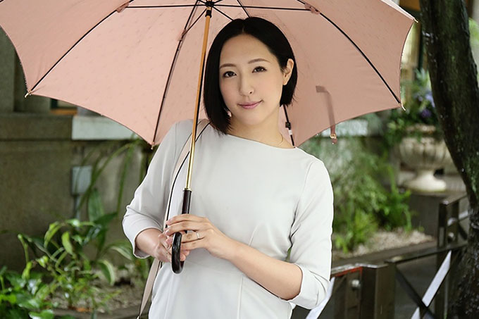 上原友里