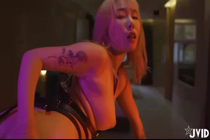 性感J女郎火辣挑逗大胆解放