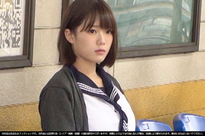 《爆乳》【电车痴汉】【自家偷拍】【睡眠淫】乳白色美少女战士纯白P#55 你好。我发现了水手服胸前。脸也很可爱,到底是什么样的乳房呢,非常有兴趣。最后的目标是揉胸部,首先从开始倒过来。嗖的一声把包龟插进去,就变成了不重叠的纯白P!因为老师们都是无标志的县立,所以防御很松。然后像年糕一样雪白的大腿・・・期待股间膨胀。