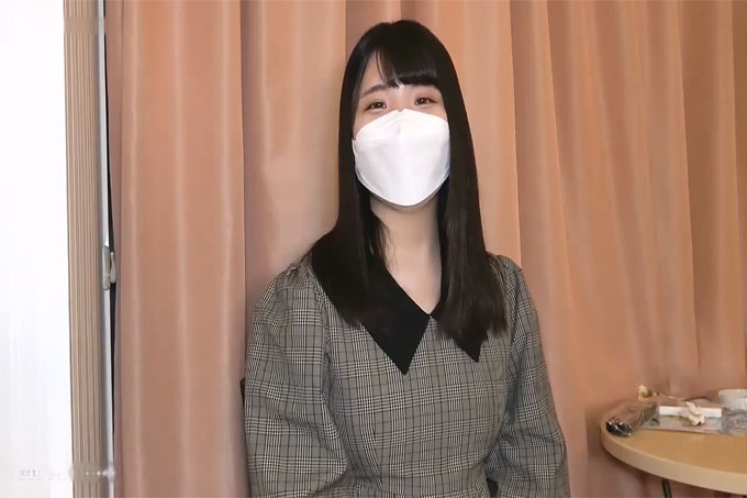 新作品连拍2张!我是F罩杯前偶像!这么可爱的偶像脸,却是性欲强的淫荡美女!