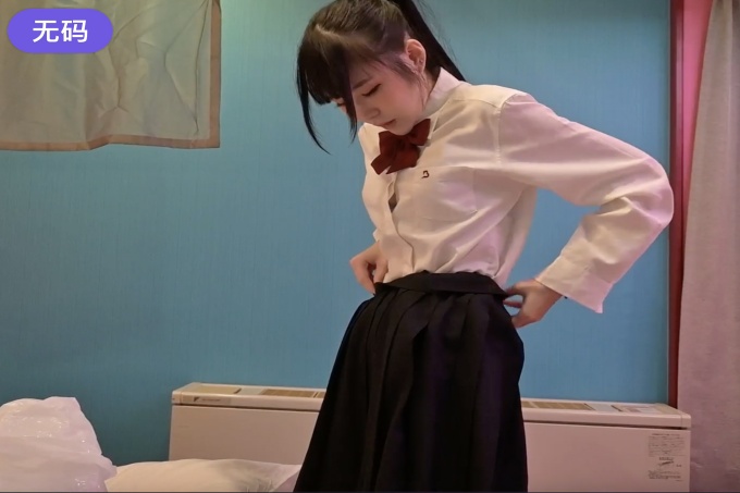 [FC2] ZIP 奖金冬季制服 cosplay 苗条地下偶像希娜 20 岁中出与衣服第 11 次工作
