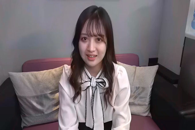 【FC2】(2)皮肤白皙、美丽、身材苗条、身材魁梧的美优♪交不起学费,假装自用拍AV!