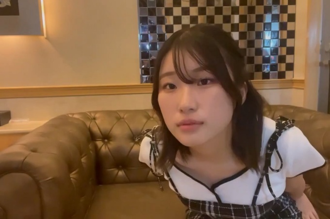 [FC2] 美巨乳、美肤、美风情！ “戴口罩就没法兴奋，所以不介意露出脸。”