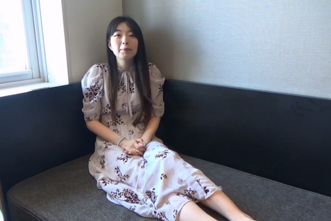 [FC2] 一年来第一次做爱的无辜女孩