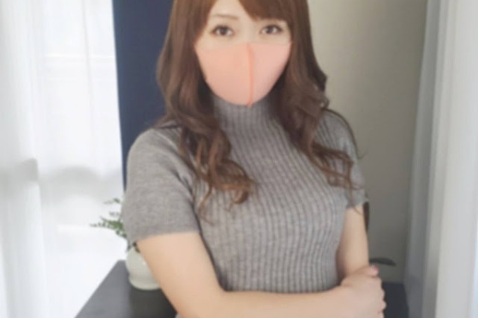 [FC2] 大量潮吹的肮脏妻子的大量中出！