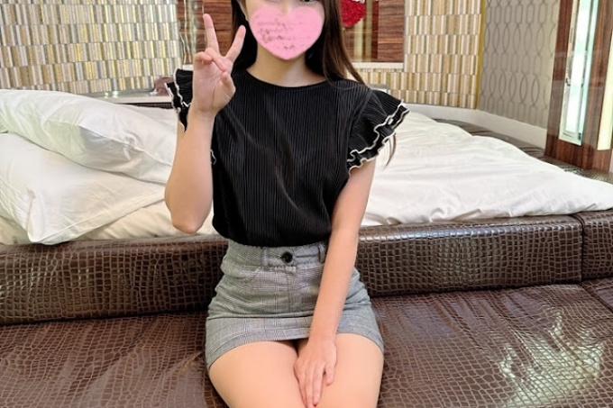 [FC2] 潮吹♡神奇身材♡矮个子x丰满xE杯美乳x可爱脸蛋♡拥有这一切的美少女敖！