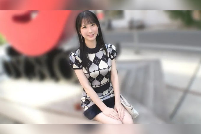 一位肌肤白皙的美女！一位日本女性登场！她性感的身材和出众的风格一定会让你兴奋到极点！