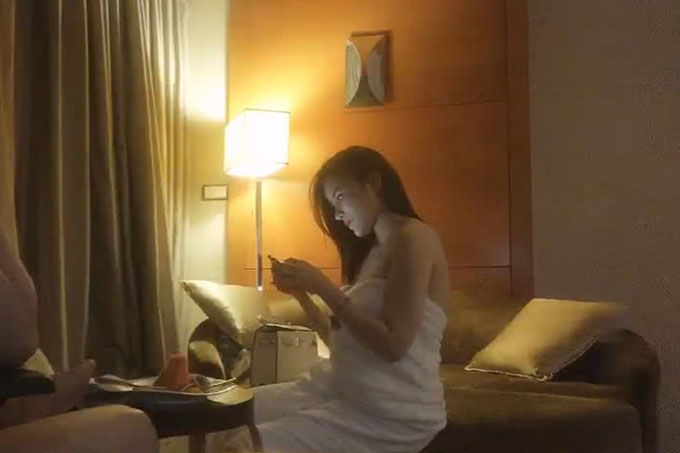 网约5000元36F魔鬼身材极品车模美女 肤白貌美,奶子干的乱晃