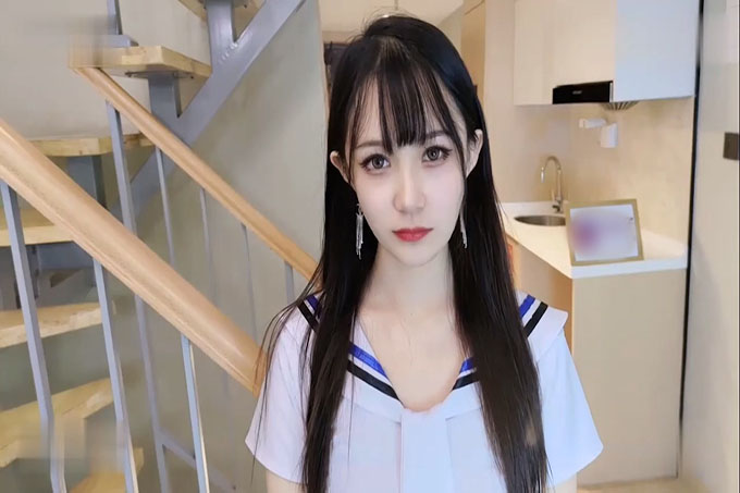 舞蹈系美少女 舞蹈女生为了提高成绩 被迫接受教练潜规则 爽过头内射啦 称赞教练好棒!